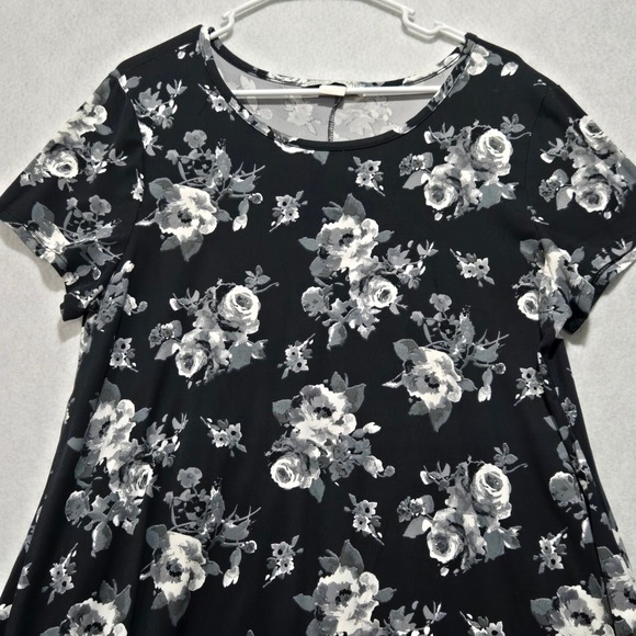 R#78 Jamie & Layla Black Floral Print Short Sleeve Swing Dress Women's Size L - Picture 2 of 6